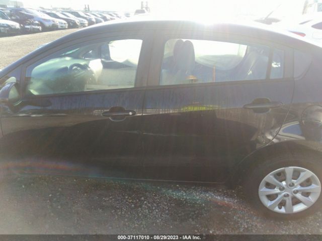 KNADM4A36F6460028 KIA RIO LX