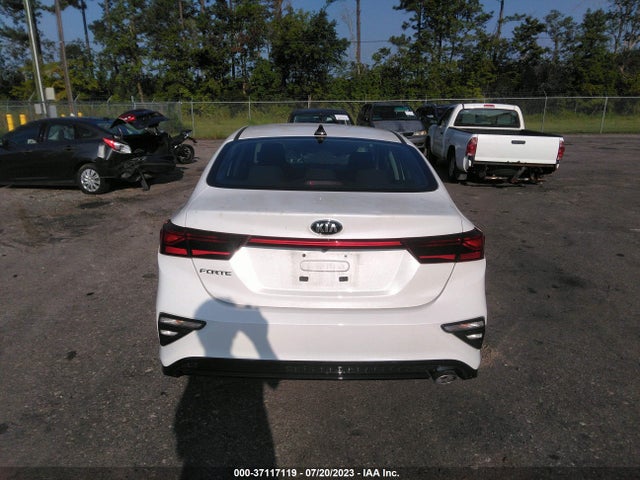 2021 KIA FORTE LXS VIN: 3KPF24AD5ME389602