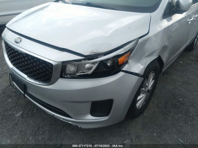 KNDMB5C11G6150817 KIA SEDONA LX