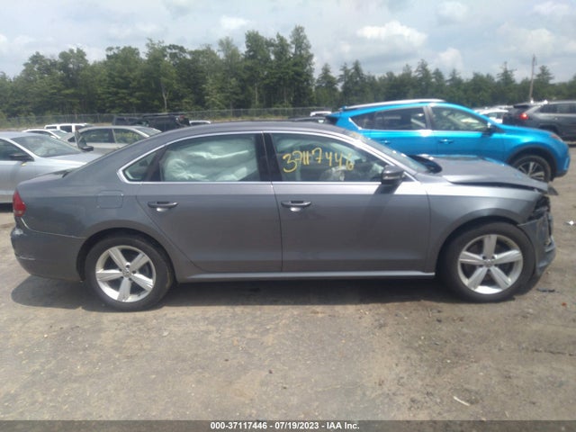 1VWAT7A33FC076202 Volkswagen Passat 1.8t Limited Edition