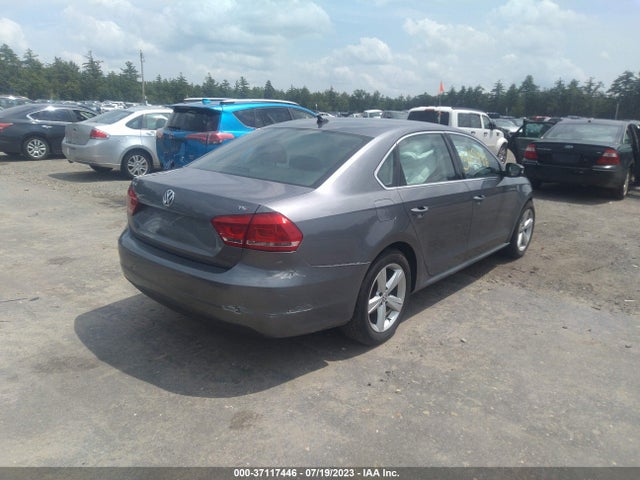 1VWAT7A33FC076202 Volkswagen Passat 1.8t Limited Edition