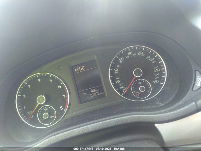 1VWAT7A33FC076202 Volkswagen Passat 1.8t Limited Edition