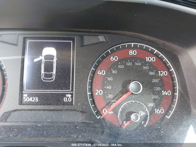 3VWCB7BU5KM247916 Volkswagen JETTA SE