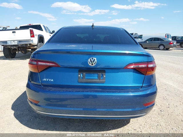 3VWCB7BU5KM247916 Volkswagen JETTA SE