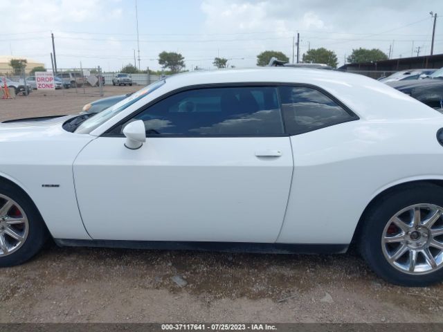 2C3CDZBT8JH252707 Dodge Challenger R/t Plus Shaker