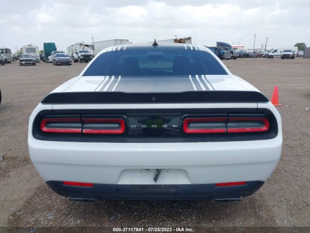 2C3CDZBT8JH252707 Dodge Challenger R/t Plus Shaker