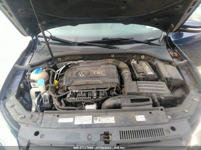 1VWAT7A32EC077243 Volkswagen Passat Wolfsburg Ed
