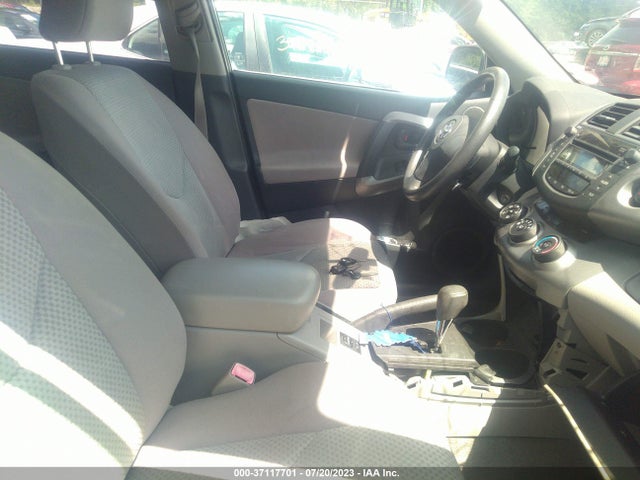 2006 TOYOTA RAV4 BASE VIN: JTMBD33V666021625