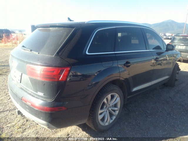 WA1LHAF70HD039606 Audi Q7 Premium Plus