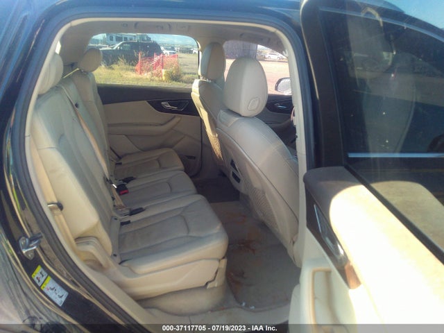 WA1LHAF70HD039606 Audi Q7 Premium Plus