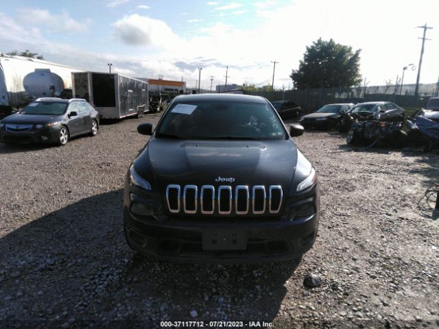 1C4PJMAB6GW294174 Jeep Cherokee Sport