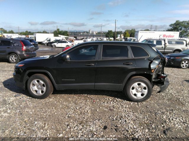 1C4PJMAB6GW294174 Jeep Cherokee Sport
