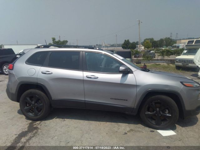 1C4PJMCS8GW226617 Jeep Cherokee Altitude