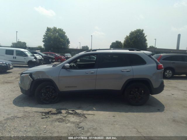 1C4PJMCS8GW226617 Jeep Cherokee Altitude