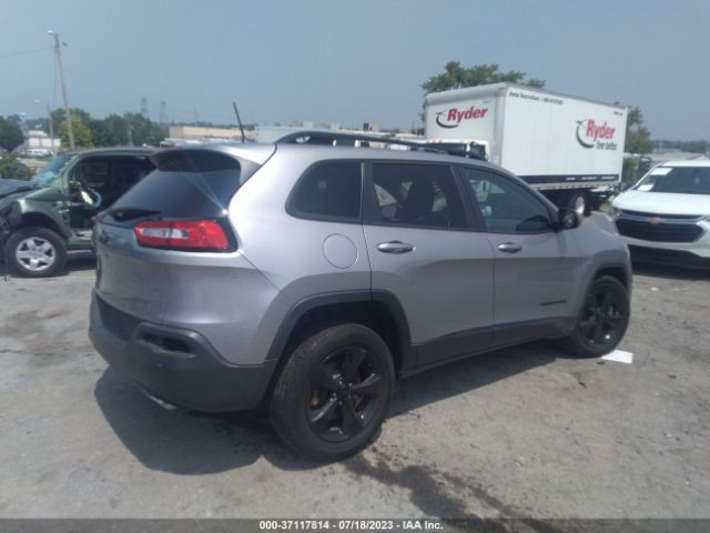 1C4PJMCS8GW226617 Jeep Cherokee Altitude