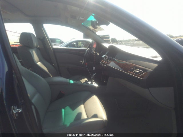 2008 BMW 528I VIN: WBANU53578C112140