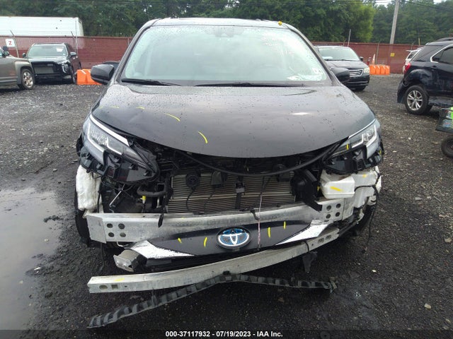 2021 TOYOTA SIENNA XLE VIN: 5TDJRKEC3MS021551