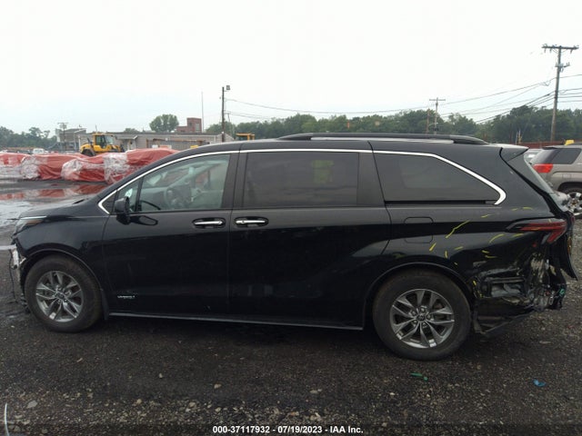 2021 TOYOTA SIENNA XLE VIN: 5TDJRKEC3MS021551