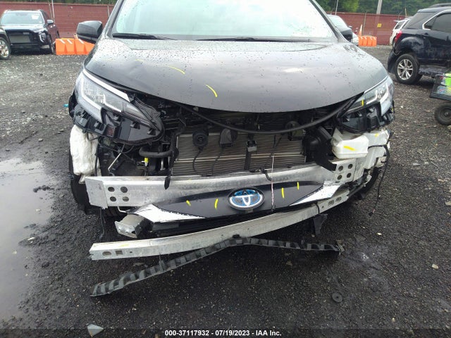 2021 TOYOTA SIENNA XLE VIN: 5TDJRKEC3MS021551