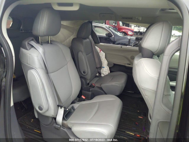 2021 TOYOTA SIENNA XLE VIN: 5TDJRKEC3MS021551