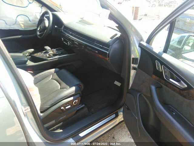 WA1VAAF7XKD039312 Audi Q7 Prestige