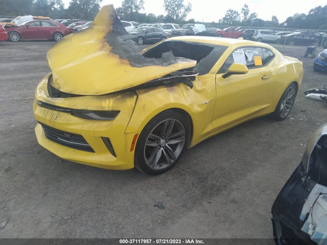Chevrolet Camaro 1lt 2017 1G1FB1RS1H0200470 Image 2