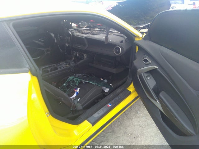 Chevrolet Camaro 1lt 2017 1G1FB1RS1H0200470 Image 5