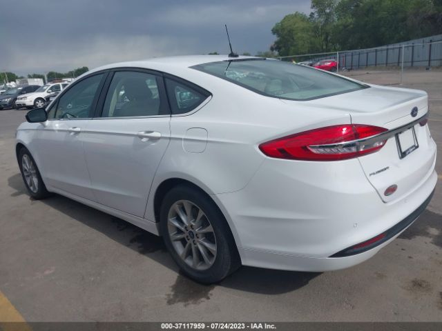 3FA6P0H71HR388963 Ford FUSION SE