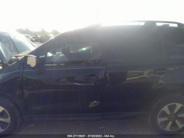 JF2SJADCXHH409735 Subaru Forester Premium