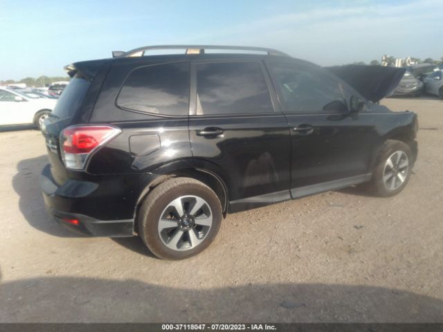 JF2SJADCXHH409735 Subaru Forester Premium