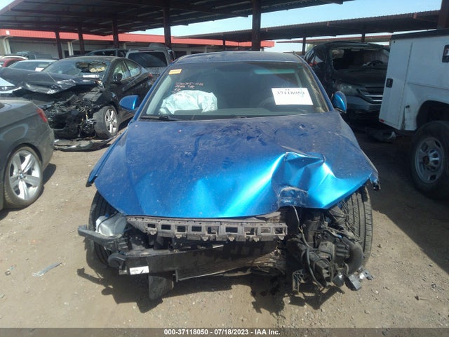 2018 HYUNDAI ELANTRA SEL VIN: 5NPD84LF3JH260964