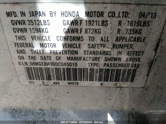 2013 HONDA FIT VIN: JHMGE8H36DC045010