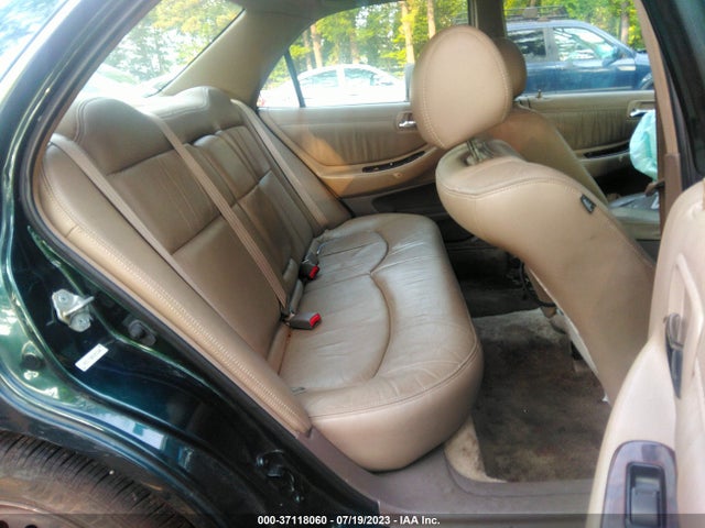 2000 HONDA ACCORD SDN EX W/LEATHER VIN: 1HGCG1658YA051240