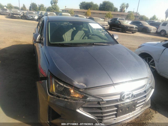 Hyundai ELANTRA SE 2019 5NPD74LF7KH451484 Image 4