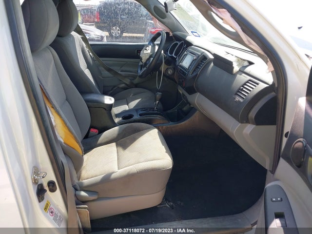 Toyota Tacoma Prerunner 2015 5TFTX4GNXFX044704 Image 11