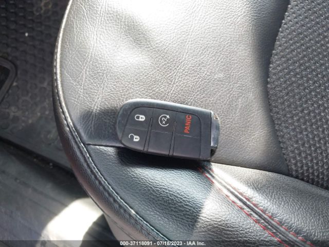 3C4NJDDB8JT255540 Jeep Compass Trailhawk