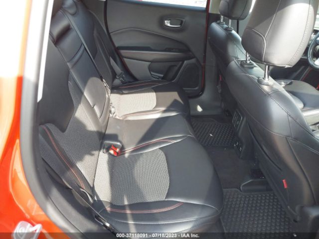 3C4NJDDB8JT255540 Jeep Compass Trailhawk