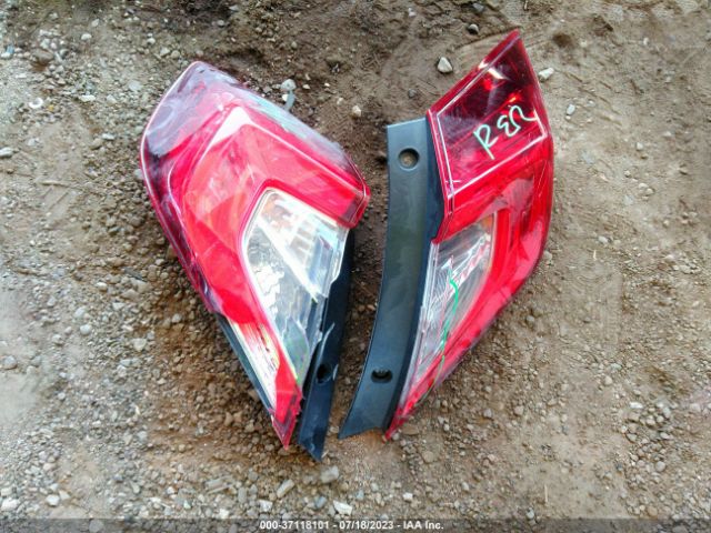 19XFC2F62KE012475 Honda Civic Sedan Lx