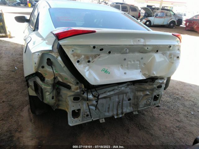 19XFC2F62KE012475 Honda Civic Sedan Lx