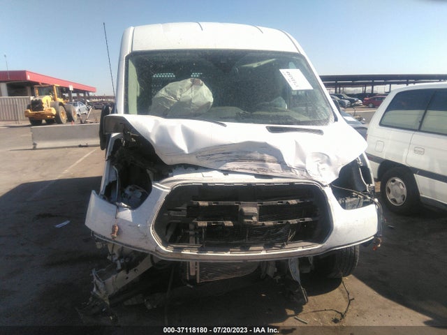 Ford TRANSIT VAN 2018 1FTYE2CM2JKA42447 Image 4