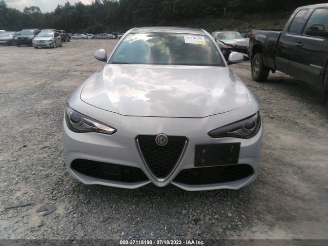 2022 Alfa Romeo Giulia, VIN: ZARFANBN6N7653109
