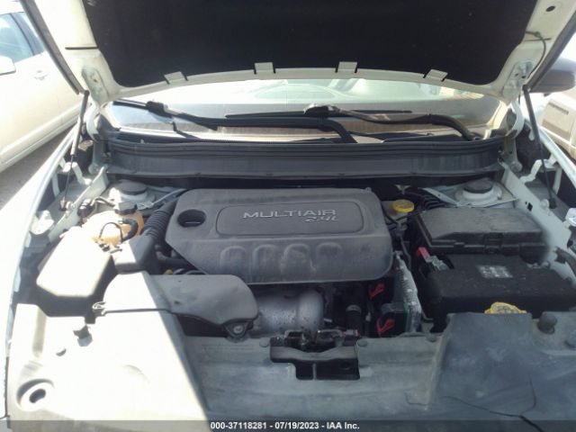 1C4PJMAB6FW775640 Jeep Cherokee Sport