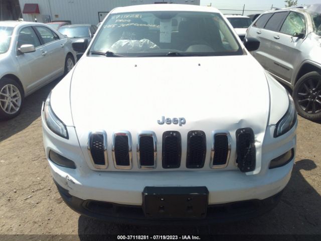 1C4PJMAB6FW775640 Jeep Cherokee Sport
