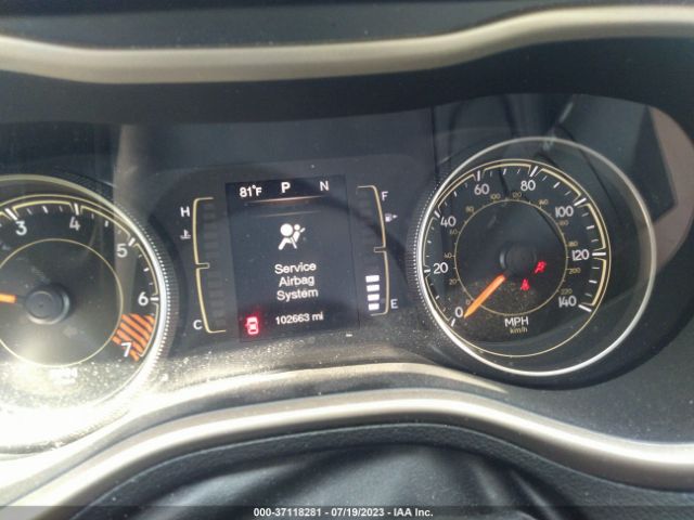 1C4PJMAB6FW775640 Jeep Cherokee Sport