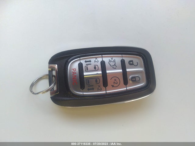 2C4RC1BGXHR561466 Chrysler Pacifica Touring-l