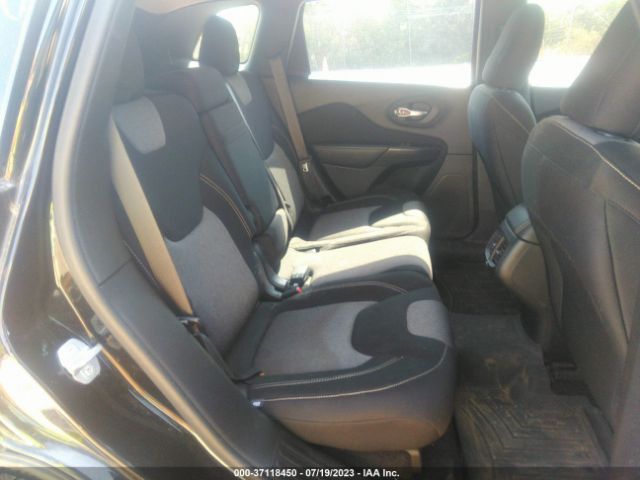 1C4PJMAB5FW565014 Jeep Cherokee Sport