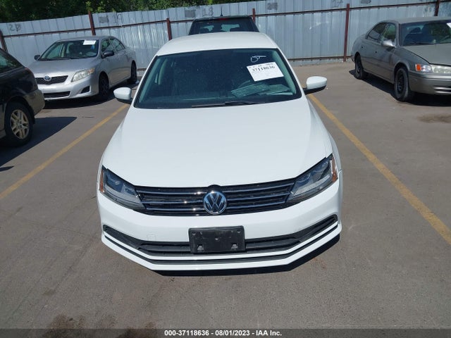 3VW2B7AJ2JM210890 Volkswagen Jetta 1.4t S