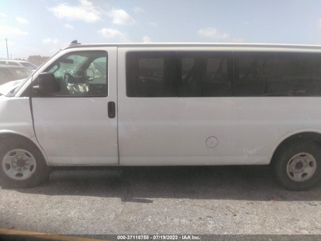 Chevrolet Express Passenger Ls 2019 1GAZGNFGXK1365974 Image 14