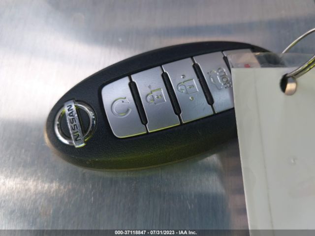 1N4AA6AP6HC382728 Nissan Maxima Platinum