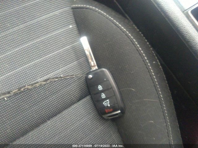 KNDPMCAC0L7726997 KIA Sportage Lx